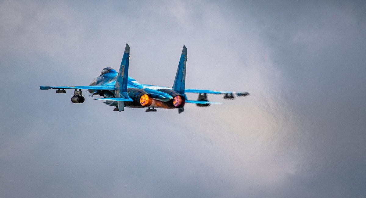 Су-27 працювали по наземним цілям: миргородські авіатори провели командно-штабне навчання 