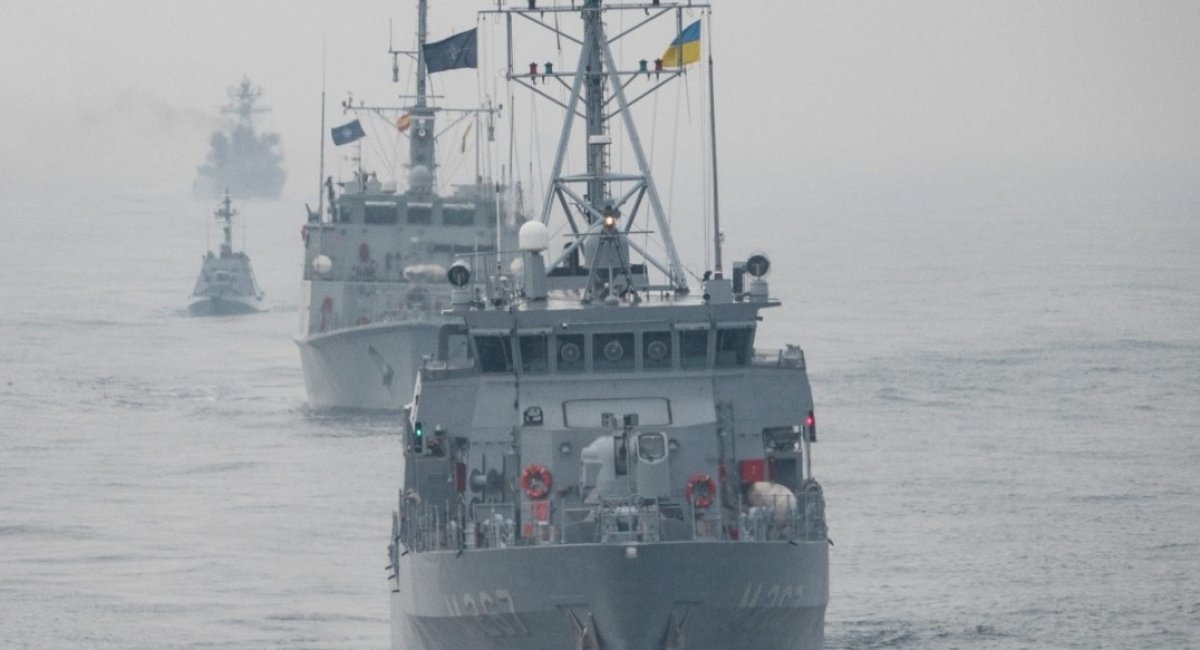 ​Всі проти одного: кораблі НАТО та України відпрацювали взаємодію в Чорному морі (фото)