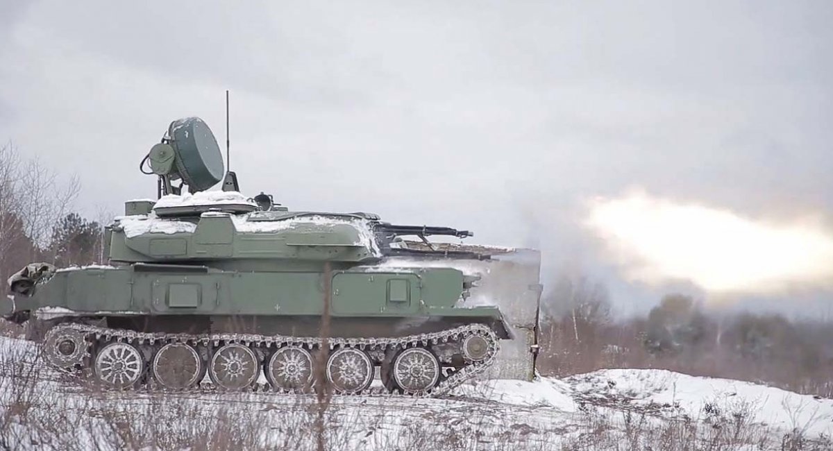 На Рівенщині екіпажі ЗСУ-23-4 "Шилка" 10 бригади провели навчання з бойовою стрільбою (відео)