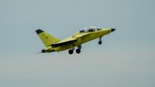 Російський Як-130М, який має полювати на FP-1 і "Лютий" та замінити Су-25, здійснив свій перший політ