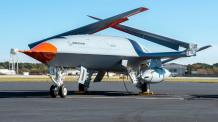 ВМС США офіційно вступили в еру автономної авіації, дрон-танкер MQ-25A Stingray пішов у серію 