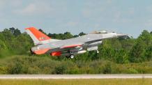 Які недоліки є в BQM-167A та QF-16, що у США хочуть нові дрони-мішені, які б імітували стелс-літаки та бомбардувальники і не тільки