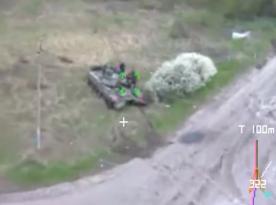 З’явилося перше відео з камери дрона-камікадзе Switchblade : бійці ССО нищать окупантів 