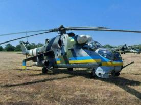Чеські Ми-24В в Україні поступово 