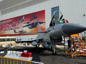 Спочатку Колумбія вибрала Gripen замість F-16, але тепер Китай пропонує J-10CE по $40 млн за 