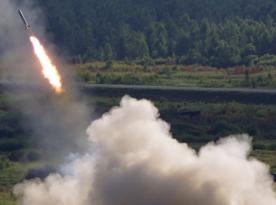 Наближаючись до ядерної зброї: чим небезпечна нова російська вогнеметна система ТОС-2 