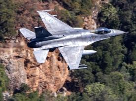 Як модернізація Грецією своїх F-16, може стати справжнім скарбом для України