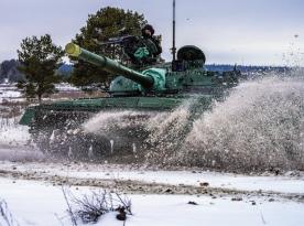 ХБТЗ випробовує модернізований танк Т-64БВ зразка 2022 року 