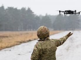 Британці запускали дрони з танків Challenger 2 у русі і вперше розгорнули ескадрилью пошуку і завдання ударів