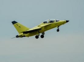 Російський Як-130М, який має полювати на FP-1 і 