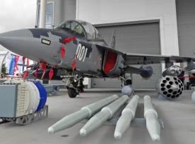 Як-130М тільки зробив перший політ, росіяни уже кажуть про 18 таких літаків для В'єтнаму, але є один нюанс