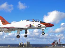 Після 6 років роздумів і затримок у ВМС США розпочали конкурс на заміну T-45, які є чотири основні варіанти