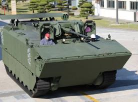 У російських БМП-3Ф та БТ-3Ф з'явився серйозний конкурент, бо Південна Корея представила свою плавучу KAAV-II