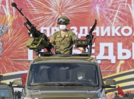 Парад під час чуми: Навіщо попри всі загрози Путін хоче показати військову міць РФ