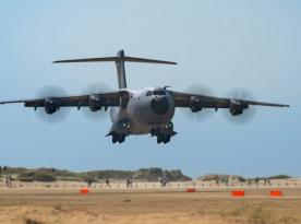 Найбільший у світі парк літаків A400M збираються збільшувати далі, ще й може з функцією запускати безпілотники