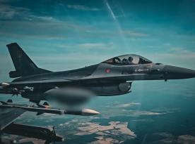 Щоб щороку робити 1900 ракет AIM-120, якими ЗСУ з F-16 та NASAMS збивають ракети та дрони, США уклали контракт вартістю до 20,7 млрд доларів