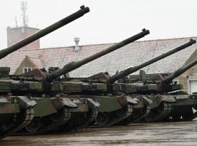 У кого півбатальйона танків стоїть просто під парканом, три батареї Typhon за 4 роки пустили лише 5 ракет та інші новини тижня