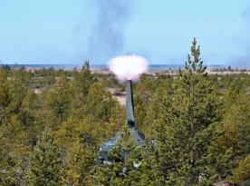 Стріляти у русі у режимах MRSI та MTSI - це те, що вперше зробив самохідний міномет NEMO, але б’є лише на 6,5 км