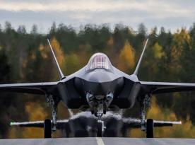 Фінляндія нарешті отримала перші стройові F-35, що дозволяє почати зняття з озброєння F/A-18