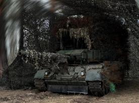 Як у ЗСУ стріляють з Leopard 1A5 на 12 км у ролі ерзац-САУ і це може зрости до 18 км завдяки новій башті