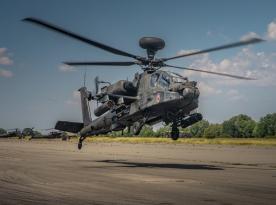 Скільки коштує оренда 8 ударних вертольотів AH-64D Apache на 3 роки - приклад Польщі