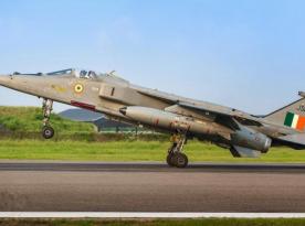 Навіщо Індія по всьому світу скуповує майже 60 річні штурмовики Jaguar