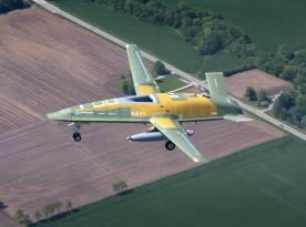 Перший бойовий MQ-25A Stingray здійснив свій перший політ, чому на цей неозброєний БПЛА ВМС США роблять величезну ставку