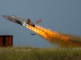 Kratos назвав скільки може щорічно робити безпілотних винищувачів XQ-58 Valkyrie, які потенційно цікаві Україні
