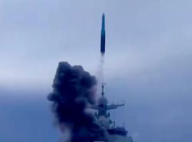 Як морський дрон впритул наблизився до китайського есмінця, який тепер може бити гіперзвуковими ПКР