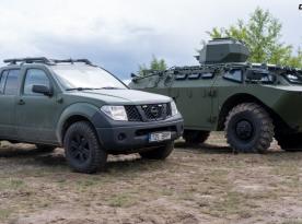 Як для ЗСУ перетворити пікап та БРДМ-2 на роботів - деталі розробки від Telearmy для дистанційного керування машинами