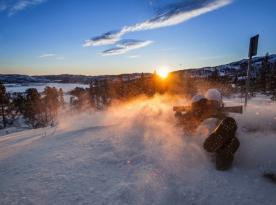 У Норвегії від дронів РФ пропонують ховатися у снігу і будують 