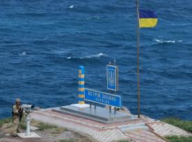 ЗСУ встановили прапор України на острові Зміїному - військова операція успішно завершена