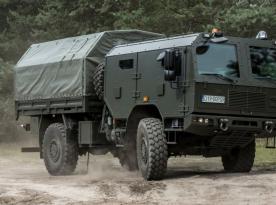 Виробництво вантажівок Jelcz, на які ставлять Patriot та HOMAR-K, зросте з 400 до 2000 штук у Польщі завдяки новому заводу