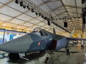 AMCA має стати конкурентом Су-57 та F-35, але Індія знову змінила умови вибору виробника