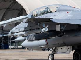 Створену для України ракету AGM-188A Rusty Dagger успішно інтегрували на F-16 - перші фото ракети під крилом винищувача