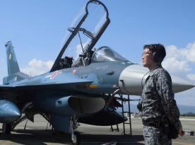 Як японці створили Mitsubishi F-2 за драконівських умов США та чим він краще за оригінальний F-16