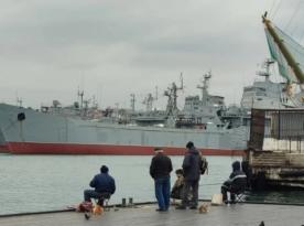 Куди йтимуть окупанти біля Маріуполя, що постійно тримають в Азовському морі хоч один корабель