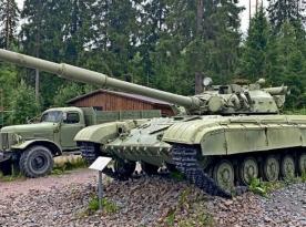 Чим дивна заява про те, що в РФ почали ставити на пам’ятники свої рідкісні Т-64 із баз зберігання 