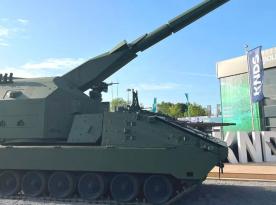 Україна чекає на колісну САУ RCH 155, а її гусенична версія LORAS має дальність стрільби до 60 км та навіть 100 км