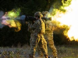 Бійці ЗСУ розповіли про шведський гранатомет Carl Gustaf: в чому його перевага та особливості (відео)