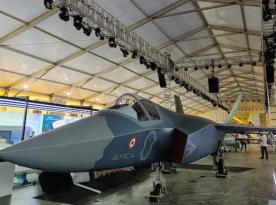 Індія заздрить РФ та США через Су-57 та F-35 тож хоче підняти свій аналог AMCA в небо вже за три роки