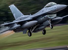 США знадобилось 7 років щоб зробити для Словаччини 14 винищувачів F-16 Block 70