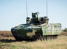 Чому німецькі БМП Lynx досі не дісталися на фронт до ЗСУ та які це може мати наслідки для їхнього виробництва в Україні