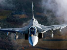 У Saab за досвідом України думають над тим, щоб Gripen теж міг дешево збивати 