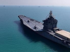 США потопили чудернацькі унікальні кораблі Ірану, які він переробив з контейнеровозів та танкерів у авіаносці