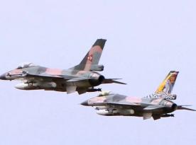 Схоже, Венесуела має мізерну кількість боєздатних Су-30МКВ і F-16, але все одно вирішила подражнити США