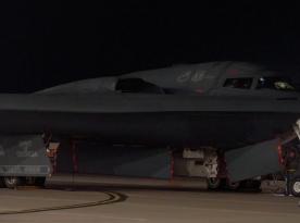 Як не без допомоги клейкої стрічки у США зекономили цілих $52 млн на ремонті одного бомбардувальника B-2