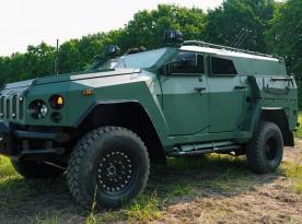 Які машини для евакуації поранених виробляють в Україні та чим вони відрізняються