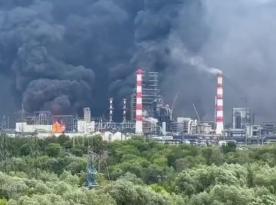 Скільки українських дронів необхідно для прориву системи ППО Москви та які додаткові наслідки удару по НПЗ у Капотні 