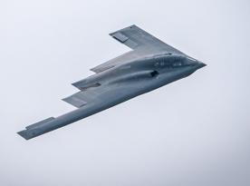 Під які справжні задачі створювався стелс-бомбардувальник B-2, а не тягати 13-тонні бомби у 36-годинній місії 
